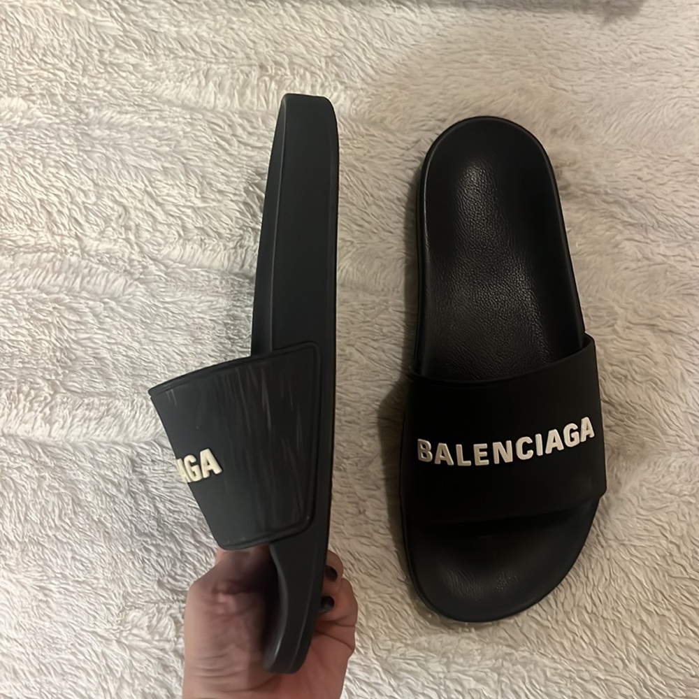Balenciaga Slides - Picture 6 of 8
